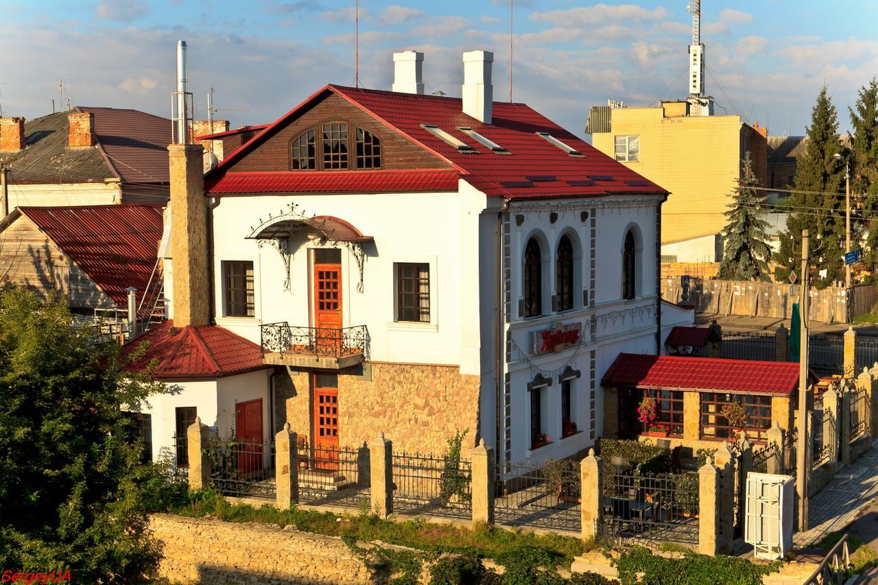 Antique House Hotel Дубно Екстер'єр фото